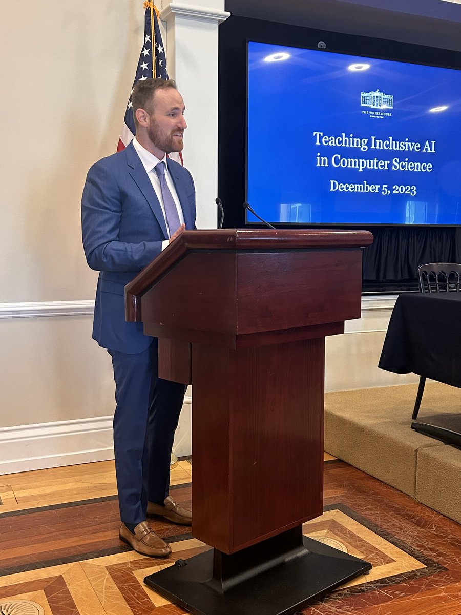 .@jakebask shared @whitehouse “As we determine how we prepare Ts in AI - we must make sure we don’t revert back to a time when Ss were mainly consumers of tech tools & that we prepare Ts who teach computer science to prepare students to be producers.” #csedweek @WHOSTP