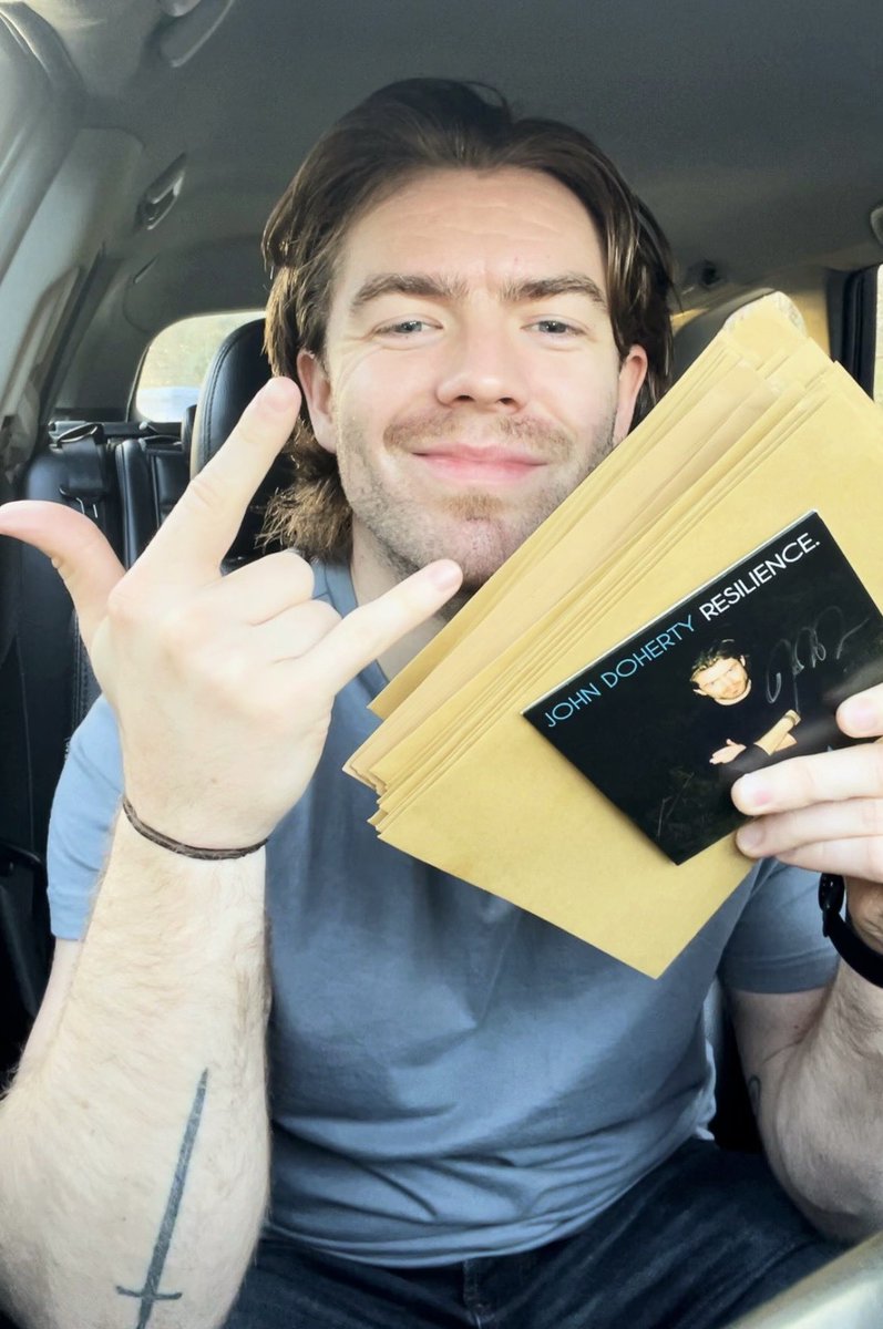 First batch of EPs sent out this morning thanks to <a href="/AnPostRS/">An Post Retailer Services</a> ✉️😉 Mad to think that this batch is going all over Ireland, to Germany, Austria, the UK, the US, to Italy and the Netherlands! Let me know when you get them! 🇮🇪🇩🇪🇦🇹🇬🇧🇺🇸🇮🇹🇳🇱 

Get yours here : johndoherty.myshopify.com