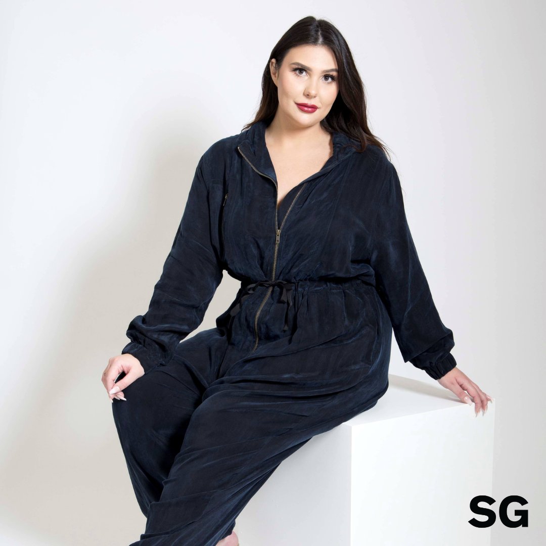 Sante Grace is here to redefine C-suite dressing for curvy queens. You're a badass, and now you get to look like it. 🌟👑

#plussizefashion #plussizestyle #curvyfashion #plussizemodel #plussizeboutique #curvyfashionista #sizeinclusive