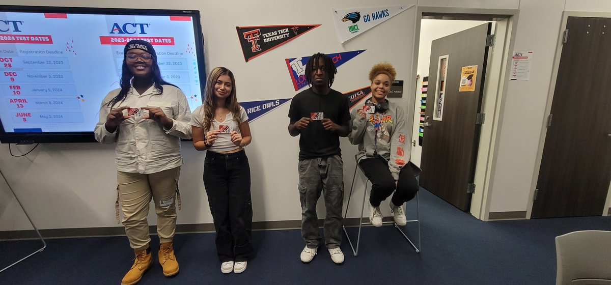 Seniors visited Sam Houston State and Texas Southern University in November. Some special students attended a pizza party and were awarded gift cards for submitting the most college applications. <a href="/KingHSPanthers/">CE King High School</a> <a href="/SISD_CCC/">C. E. King High School College & Career Center</a> <a href="/SheldonISD/">Sheldon ISD</a>