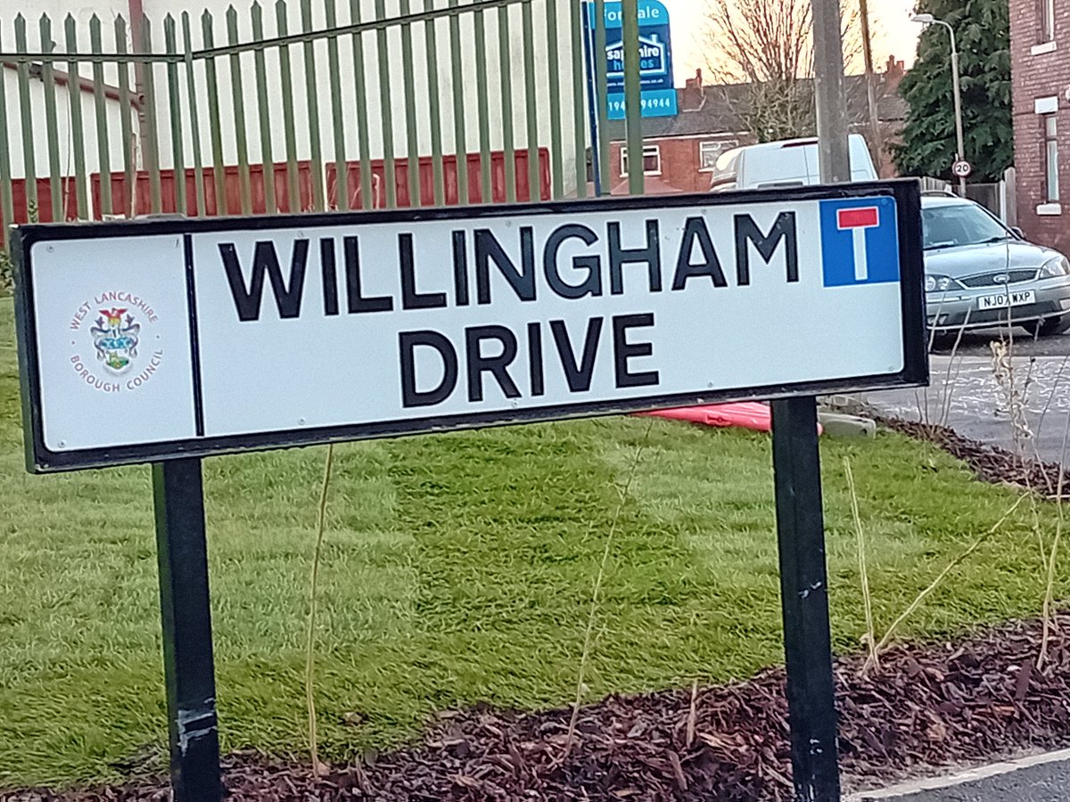 Tanuja_jigsawHG's tweet photo. Congratulations to the new Jigsaw residents moving in #Willinghamdrive in Skemersdale #goodneighboursday @JigsawHG @GemmaBatch71556 https://t.co/BrMpofSaJX
