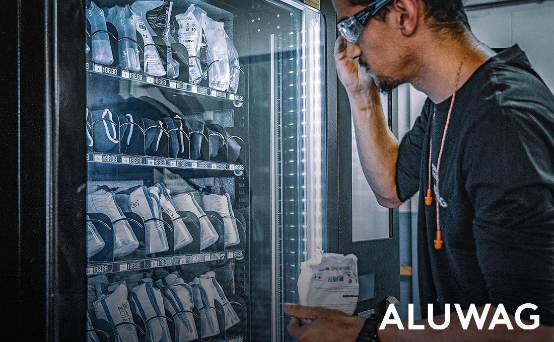 TwistPro, das Warenausgabesystem von
<a href="/BrutschTools/">Brütsch/Rüegger Tools</a>, setzt bei ALUWAG neue Massstäbe:    25 % weniger Arbeitsschutzmaterialverbrauch! 
Erfahren Sie, wie 24/7-Zugang, Kostenreduktion und individuelle Konfiguration die Effizienz steigern.

Weiterlesen: bit.ly/3Tb8DtF