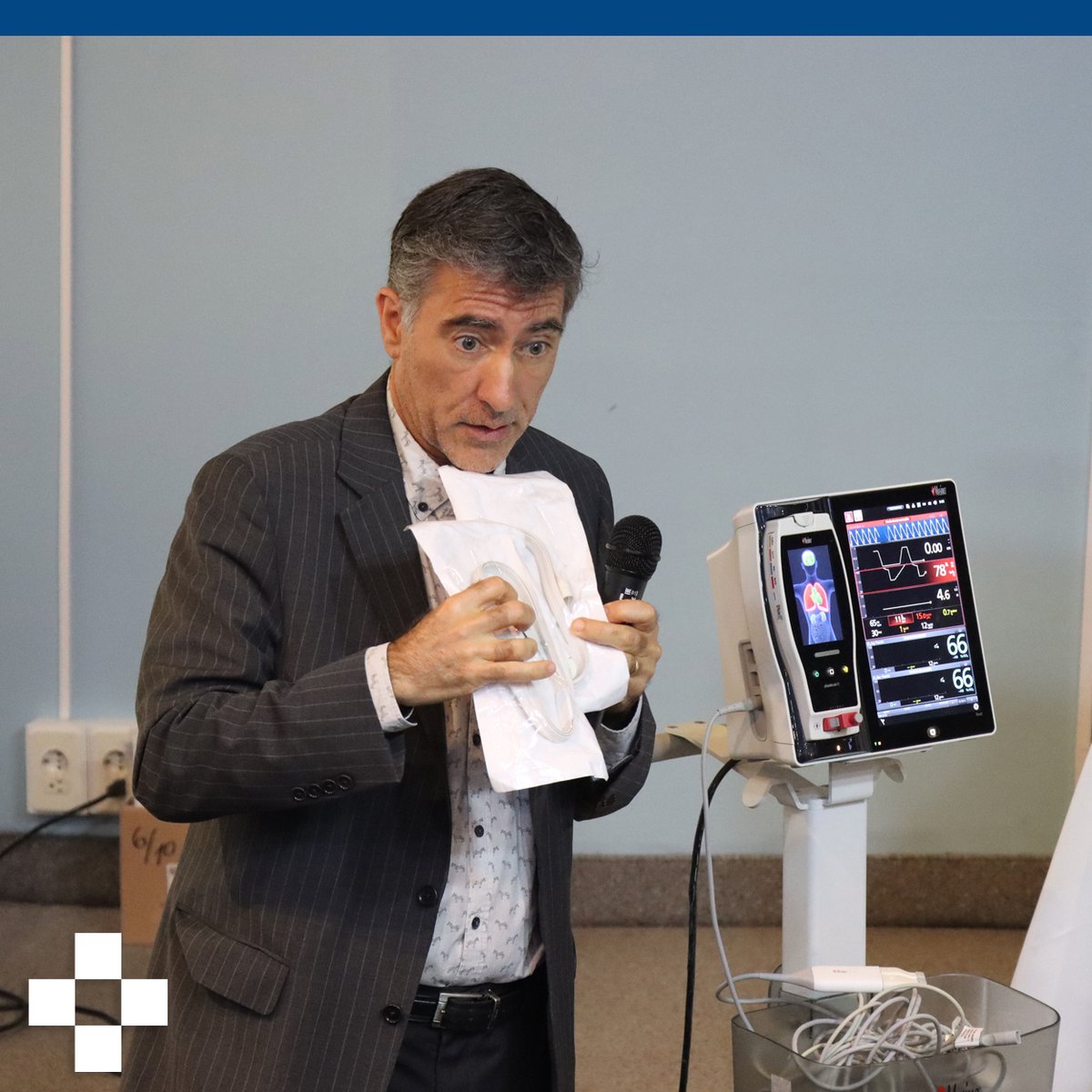 Conferencia sobre Monitorización Cerebral realizada por el Ing. Diego López, dirigido a médicos anestesiólogos y terapistas.

#SanatorioMigoneBattilana #SanatorioMigone #Migone #Conferencia #MonitorizacionCerebral #CapacitacionMedicaContinua