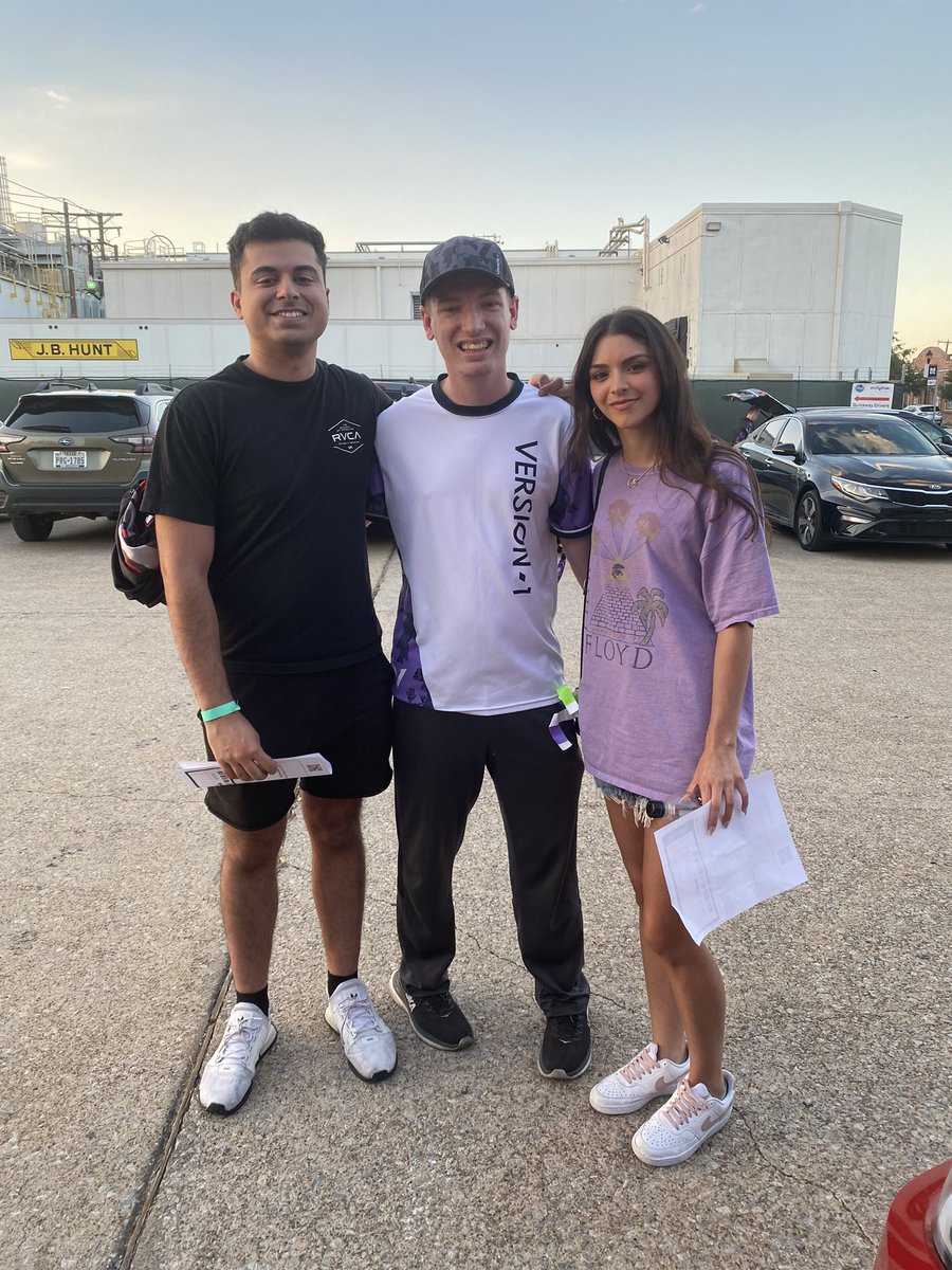 DISC | Flamez. tweet media