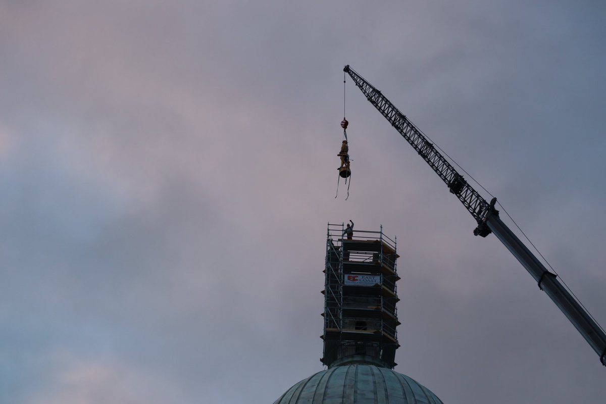 aconte284's tweet photo. Genuinely wondering what every car driving by the State House at 7 a.m. thought was happening but I can guarentee they did not think it was this. https://t.co/3gaq6XDeLc