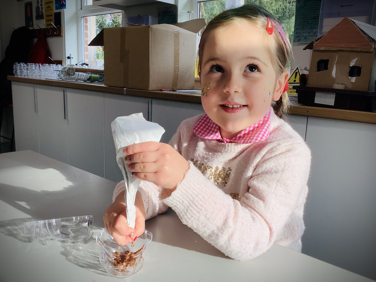 As part of our #ChristmasFair the children really loved the chocolate making workshops, run by Temper Temper chocolate from Tunbridge Wells.  Thank you @temperchoc 
#christmasfair #chocolatemaking #prepschool #tonbridge #kent