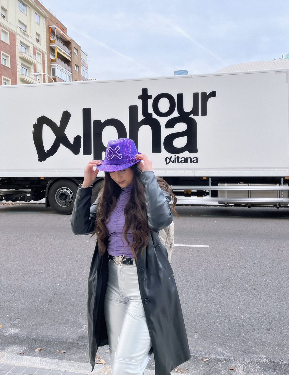 nothing__likeus's tweet photo. #alphatour #alphatourwizink #alphalook 🕺 https://t.co/emYYE2yEJL