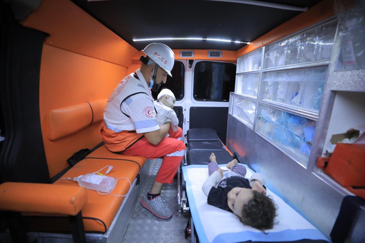 PalestineRCS's tweet photo. Today, on the #InternationalVolunteerDay, we mourn the loss of our volunteer Osama Tayeh, known as "the children saver," ❤️who tragically lost his life two days ago in a bombardment near his home in Jablyia, north of the #Gaza Strip. 
#NotATarget 
#IHL
#HumantarianHeros https://t.co/dEgNhEjICE