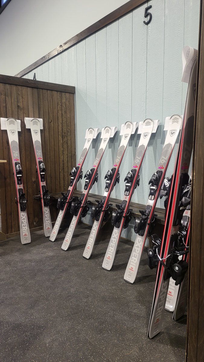mountpeter's tweet photo. Remember, if you don't have ski equipment we have top-of-the-line @rossignol_1907 gear for rentals. If we all think snow and pray for lower temperatures, we will be open in no time at all! Our experienced ski and snowboard techs will have you up an running in record times. https://t.co/iJhAmBUcA3
