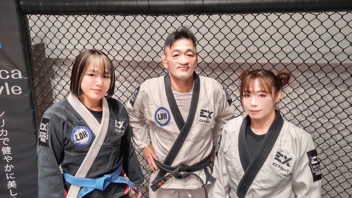 RinNakai2's tweet image. 本日もEX FIGHT
経営の島影様に色々と御配慮お気遣い頂いて誠に恐縮で感謝しています有難う御座います🙇
島影様からEXFIGHTのBATH SALTを頂いた
発汗美肌に良い
私も使います皆様も是非どうぞ
exfight.thebase.in
柔術坂本先生丁寧な御指導どうも有難う御座います🙇
#EXFIGHT
#BATHSALT
#中井りん