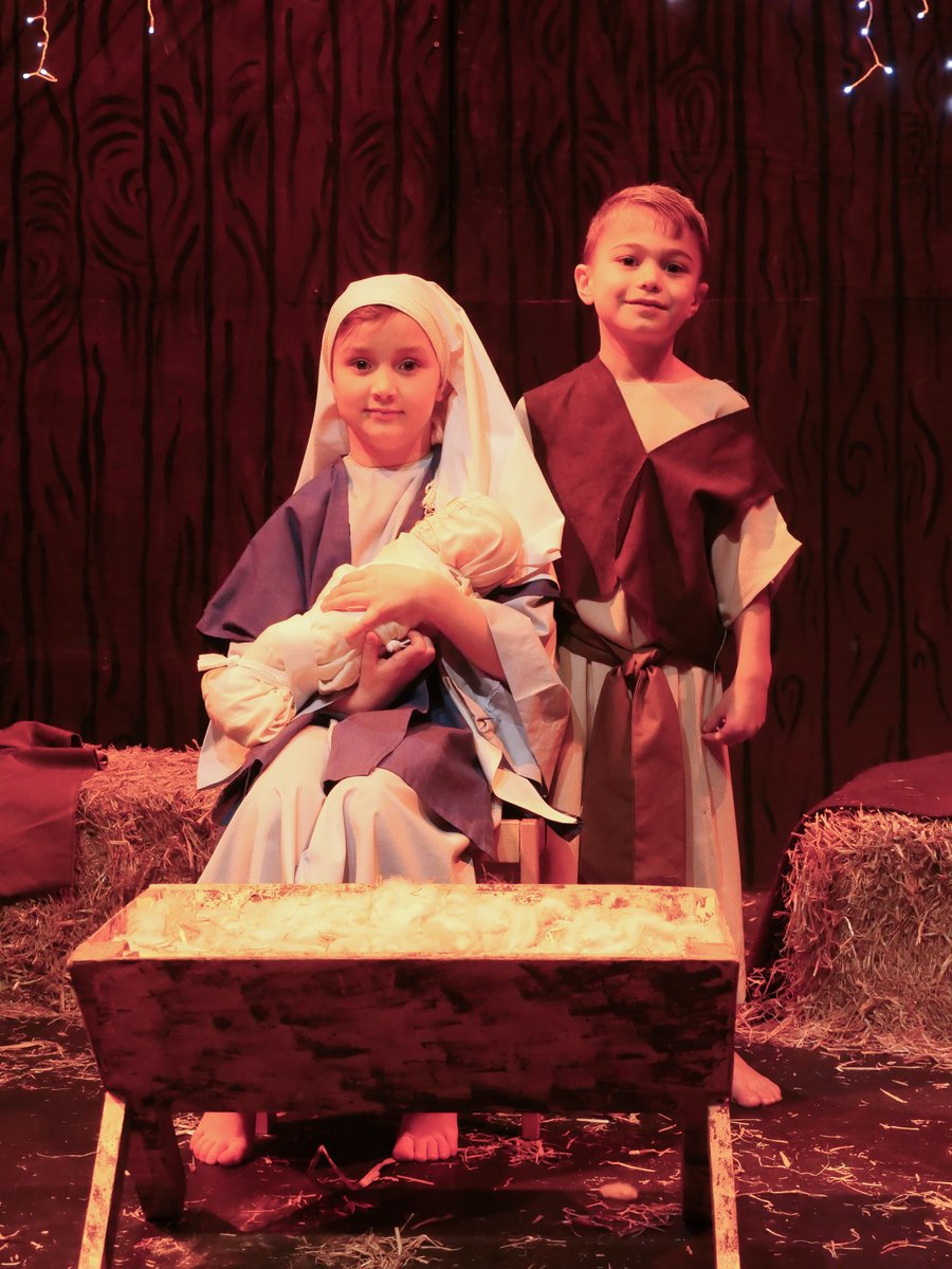 WestholmePrep's tweet photo. A huge congratulations to our very talented Lower Prep for their Nativity today! You all shone like bright stars and were so confident on The Croston Theatre stage✨

Thank you also to all our Prep families for attending. We hope you left feeling very festive 💜💚 https://t.co/8Fusx1gLhY