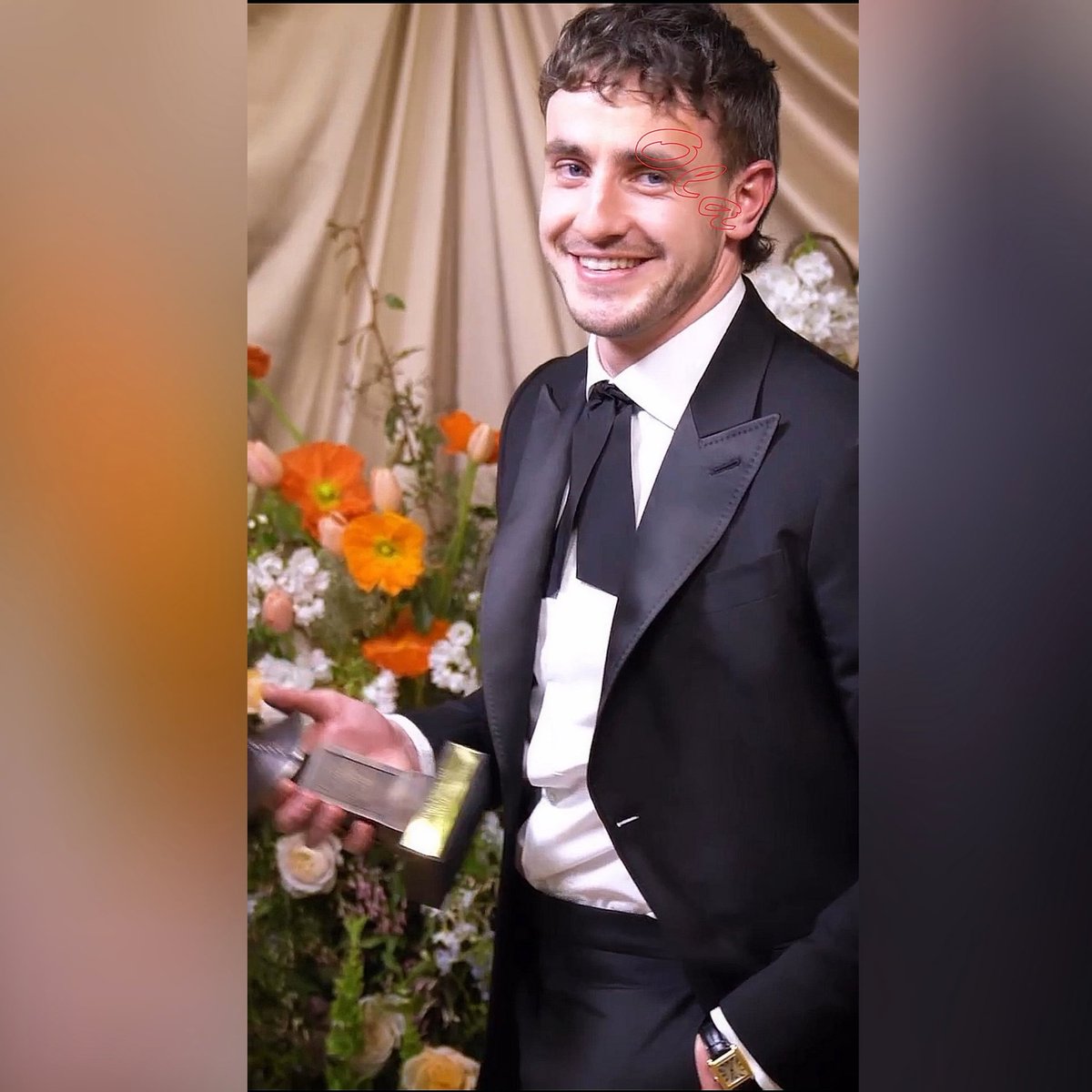 Mrs_Fimmel's tweet image. Could he be any more handsome...? 🥵🫠🥰 #myhunkyirishman #paulmescal #mescalgasm  #aftersun #normalpeople @mescal_paul @normalpeople