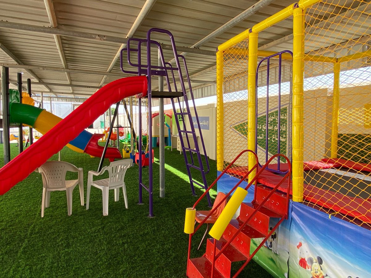 بالتعاون مع جمعية دار العطاء و شركة شل النفطية تم تركيب حديقة إلعاب للاطفال في مركز الوفاء لتأهيل الأشخاص ذوي الإعاقة بالمضيبي