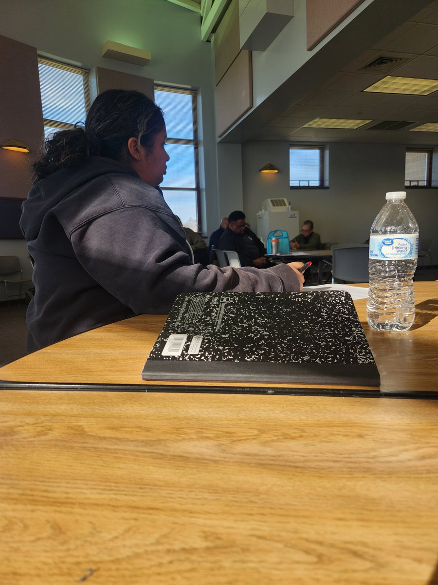 As part of the Buddy Glover Youth In Service Program, students create a service project and also get to meet and learn from people like Professor LeRoy Pernell, who teaches at Florida A&amp;M School of Law. 🗣🏤

#McCaskeyProud

📸 Credit: WMCC's Vanessa Grant