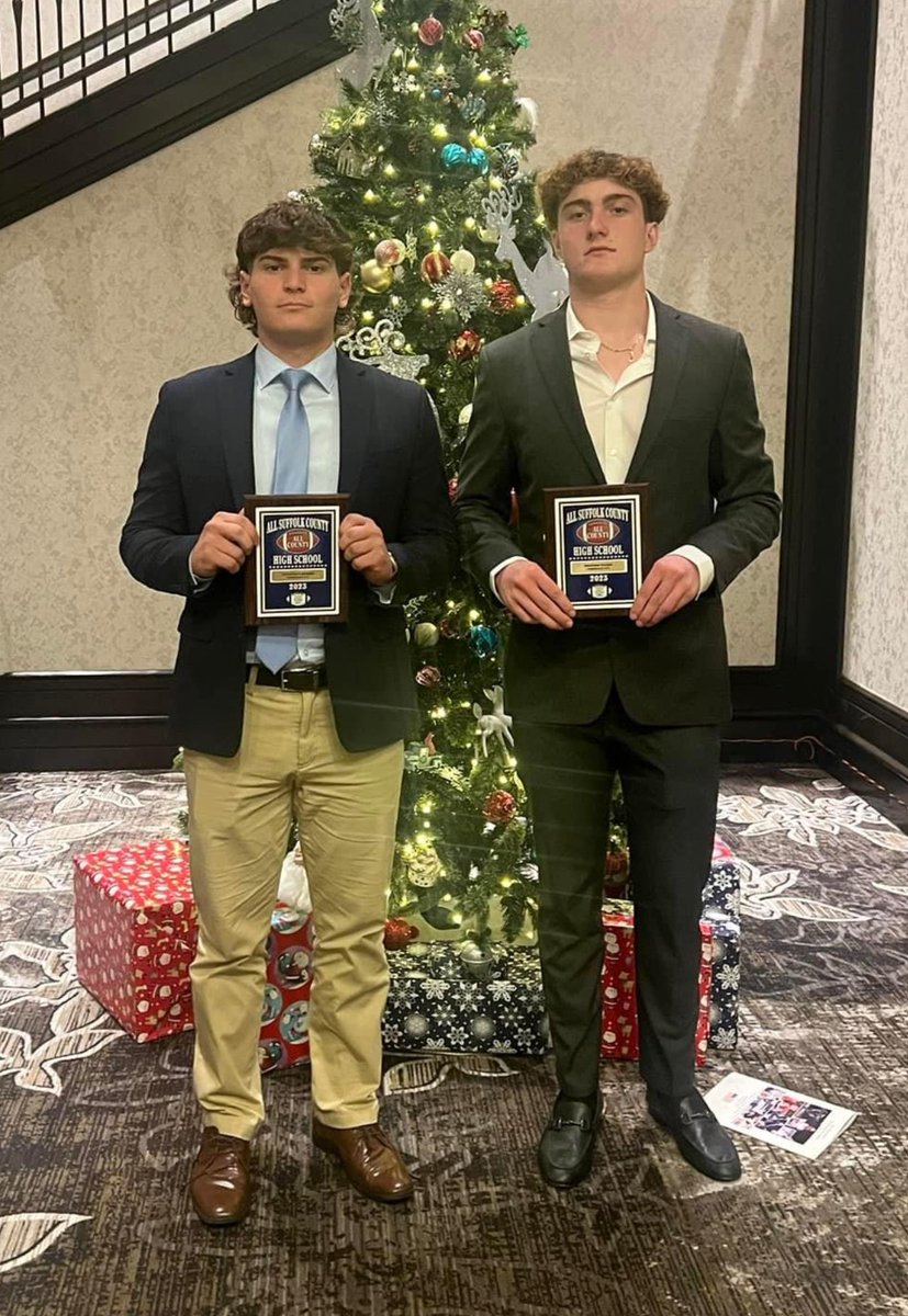 LindyTDClub's tweet image. Congratulations to Christian Capogna &amp;amp; Matt Durnin on receiving Suffolks All County Awards! Well done boys! 🏈🏆@ChristianCap10 @MattDurnin