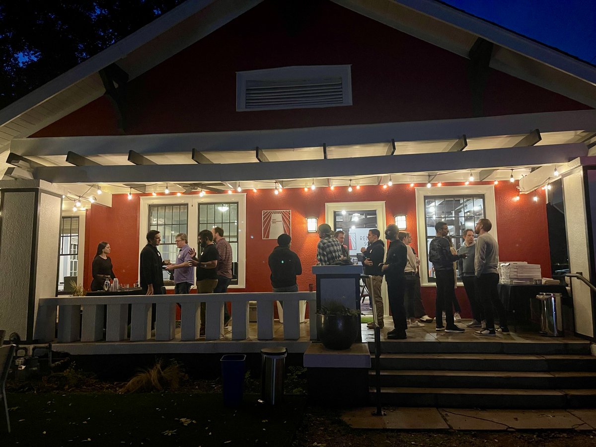 S3ventures's tweet image. 🍷 Enjoyed co-hosting a festive happy hour for #YC, #Antler and #TechStars alumni with @AntlerGlobal and @SiliconVlyBank. Thank you, Red Fridge Society!