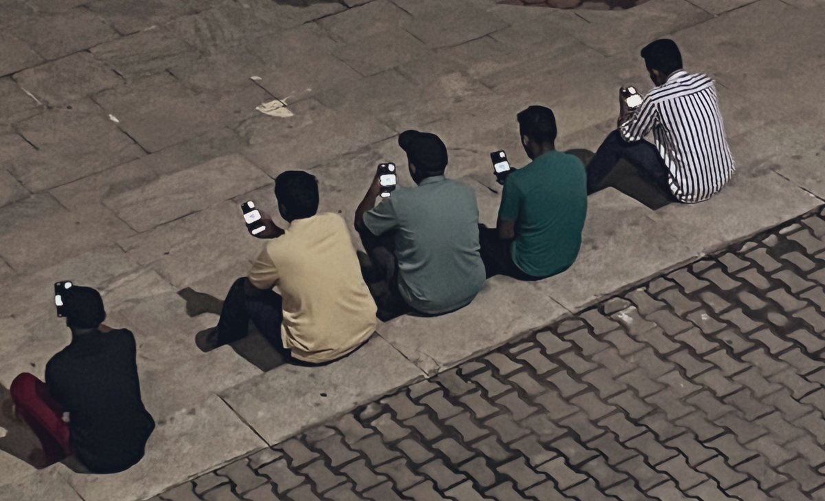 Five friends bonding!!

#digitaladdiction #friends