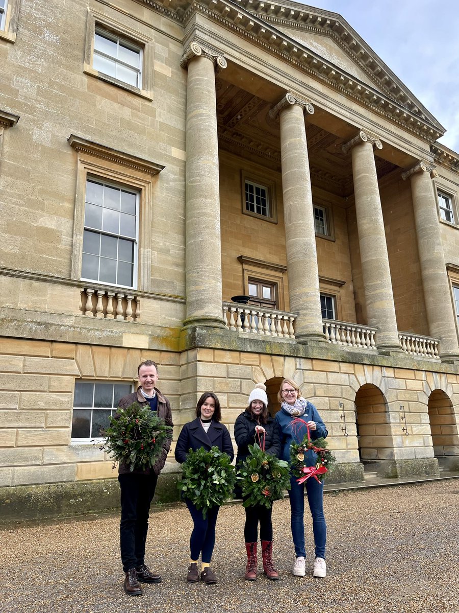AdamCLines's tweet photo. Got the band back together for a glorious morning @nationaltrust Basildon weaving foliage into a joyous set of wreaths! https://t.co/CWjA0mSk8T
