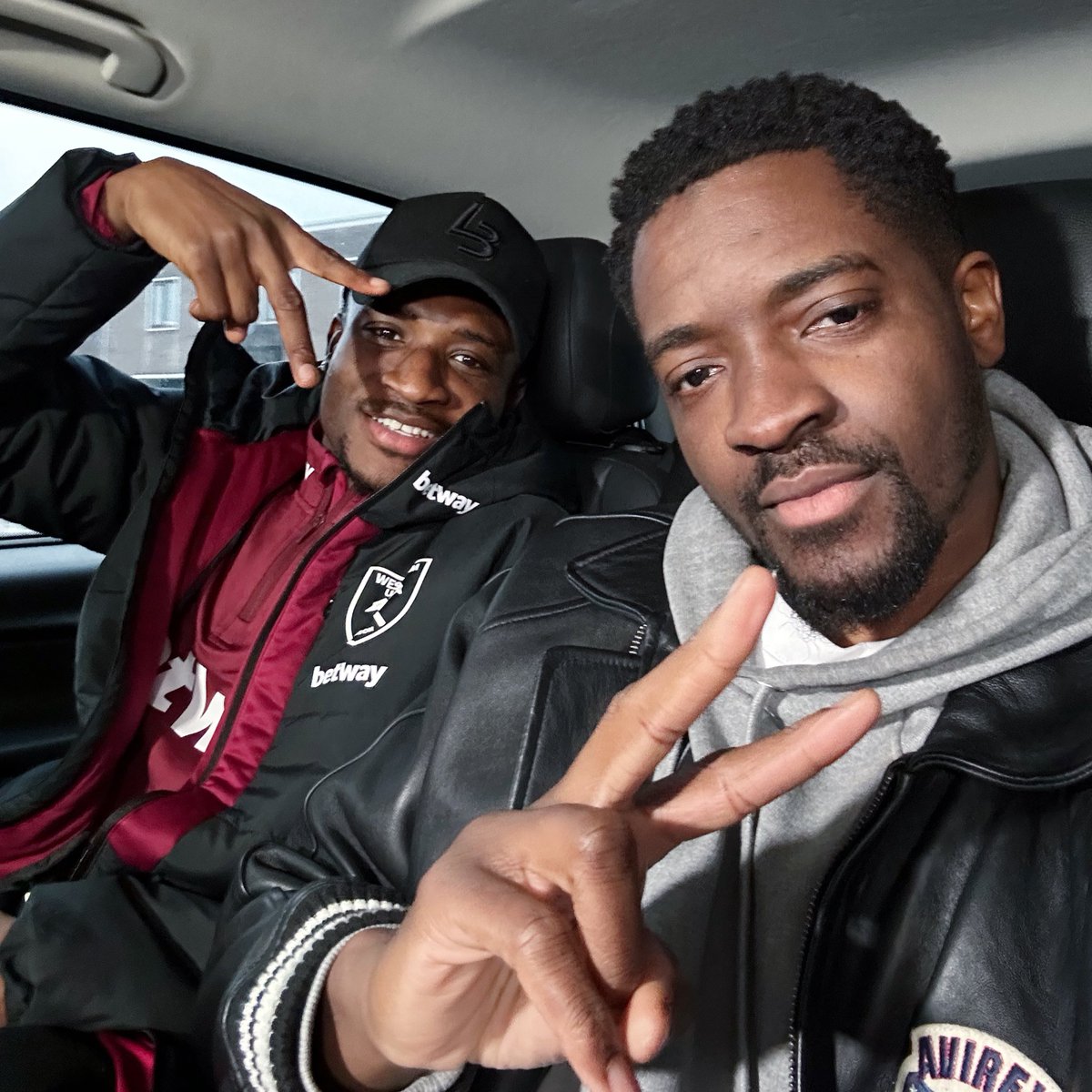 GuvnaB's tweet image. Bro said he needs to find some seasoning asap so taking him to the best Ghanaian spot in East. Bout to order the whole menu at Kate’s in Plaistow 🇬🇭