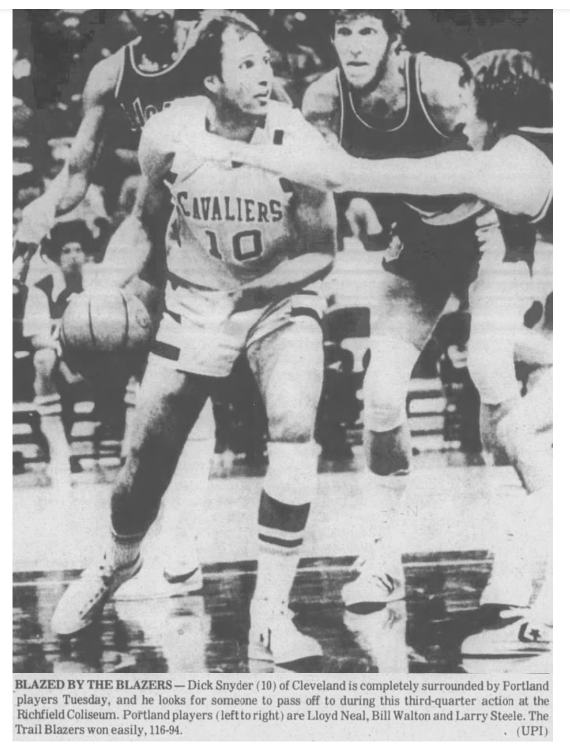 77Blazers's tweet photo. Dec 6 1977 - #BillWalton records his 4th &amp; final regular season triple-double w/@trailblazers victory vs @cavs. Walton finished w/22 pts, 10 rebs &amp; 10 asts. #BobbyGross led all scorers w/27 pts. Due to blizzard conditions, only 6723 of expected 19K showed

#RipCity https://t.co/5Bym1W3JO6