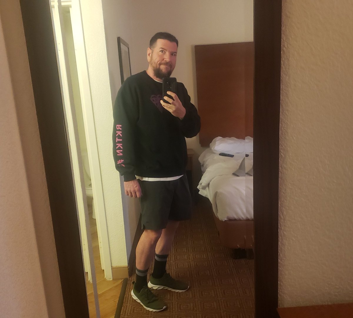 tOCK_USA's tweet photo. Officially down 100 pounds from 300. Worth a selfie right? #diet #weightloss #vanillasausage #circleoftone #raketkanon https://t.co/mNNwa8ZxoN