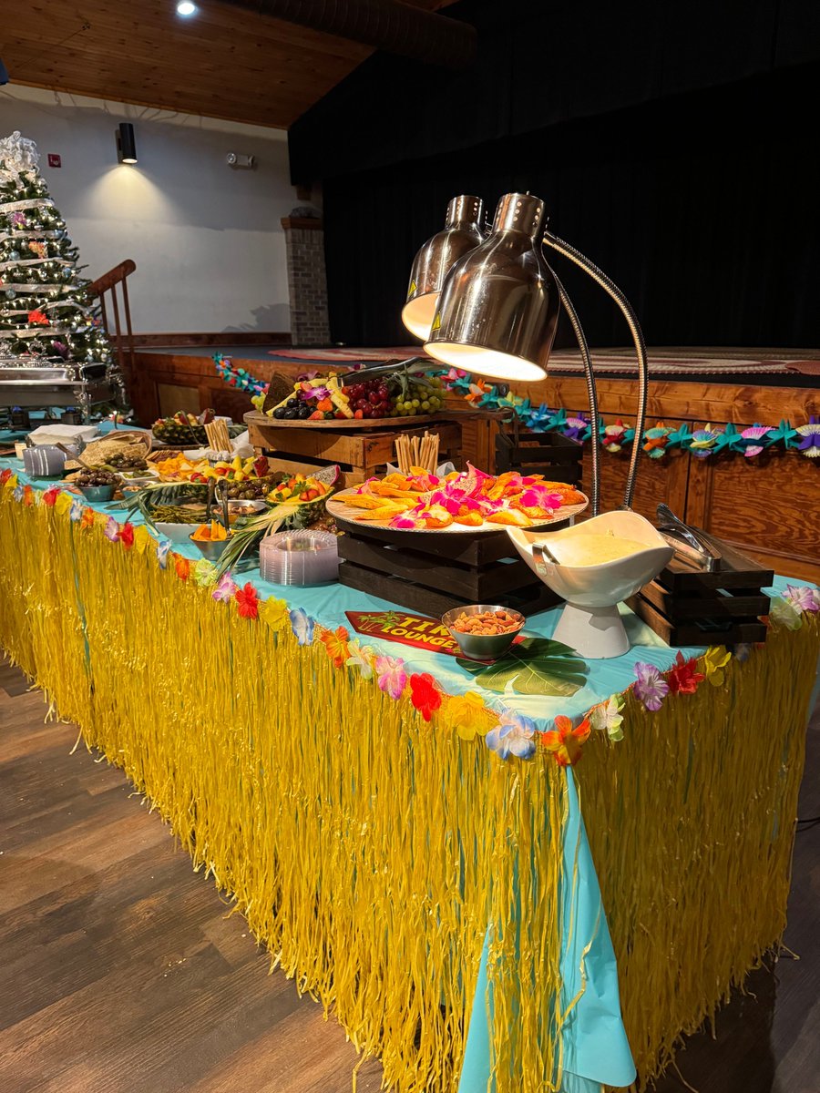 Company Dinner 2023 - Christmas Luau 🎄 🌺