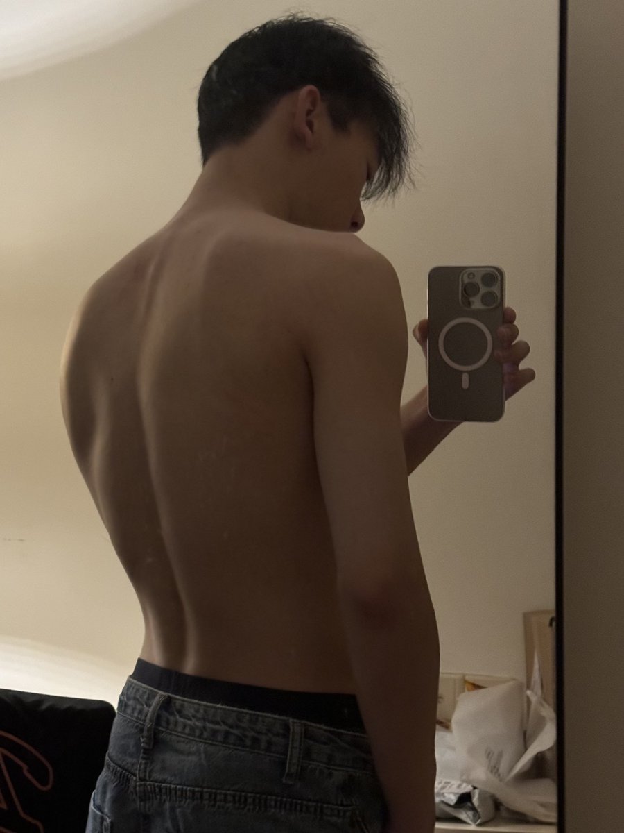 别管我 我只是来冲浪的 (@franklun0221) on Twitter photo 