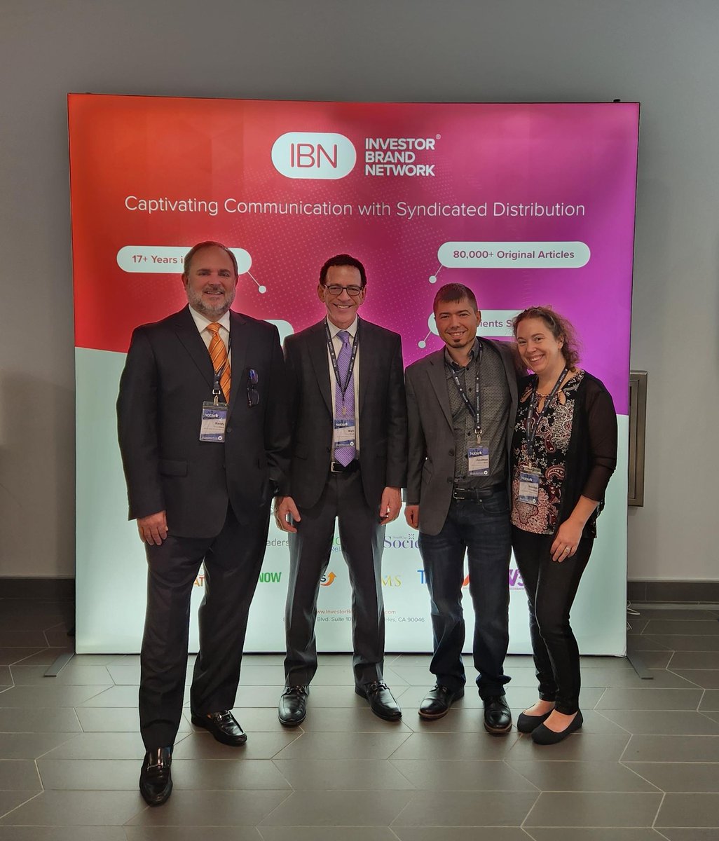 TechMediaWire's tweet image. Just a few of many pictures from the 1st day of #NobleCon and "The After" Networking Event at the Privaira Hangar.

George W. Bush will be on stage soon as part of the 2nd day's agenda!