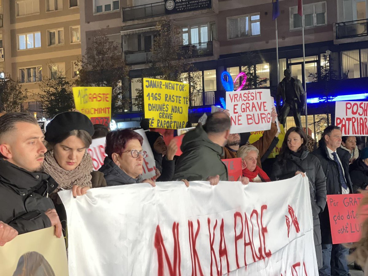 PrishtInsight's tweet photo. On Tuesday evening, citizens march in the main square of #Prishtina, demanding justice for the femicide case that shocked the country last week. 

"There is no #peace without the #safety of women," their slogan reads. https://t.co/6BVzqJuZIK