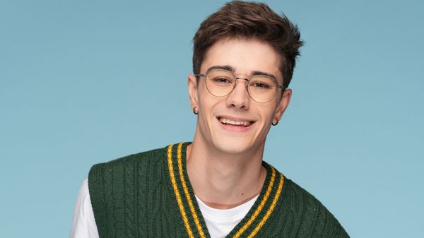 leyna_aurelia's tweet photo. Je trouve l'attitude d'Axel vraiment insupportable il passe son temps a se trouver des excuses il admettra jamais que l'erreur vient de lui, il se remettra jamais en question. Il est de plus en plus insupportable 
#StarAcademy #StarAcademyLeLive #StarAcademyLive #StarAc https://t.co/Sr51j5u1nM