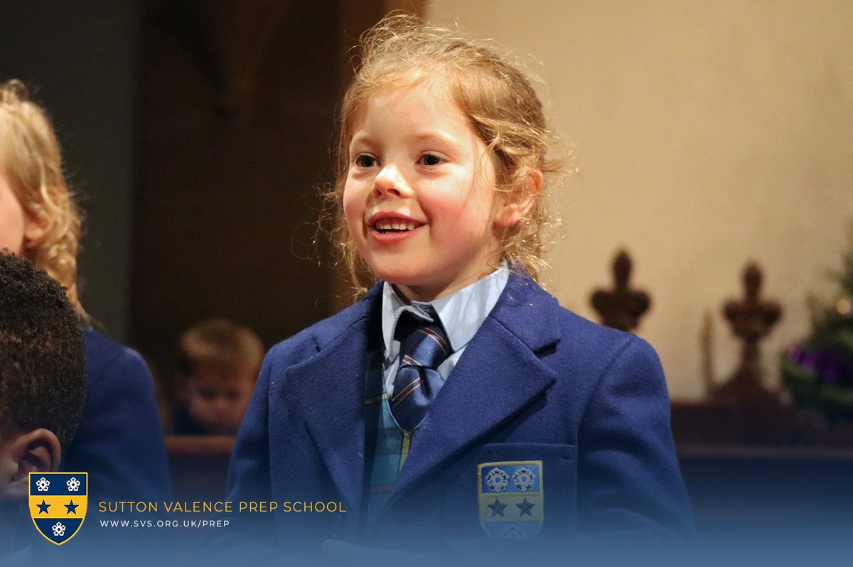 Years 1 and 2 have been getting Christmassy at Christingle today, at the annual service held at St Michael's Church. Family members also attended to enjoy the performances of carols and festive readings. 🍊🕯⛪️