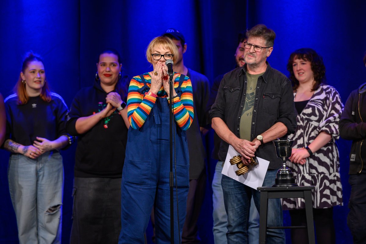 Sallyann Fellowes (@s_fellowes) slayed the stage on Sunday and bagged the title of Leicester Square Theatre New Comedian of the Year 2023! 🏅👏 Read all about the night over at @chortle: lsqtheatre.com/3T7Yk9N 📸 @steveullathorne