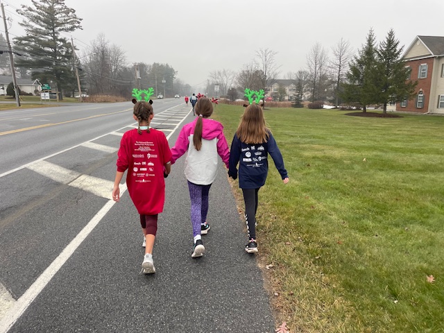 It might have been a little rainy, but the Lake George Girls Gotta Run crew completed the Reindeer Run 5K on Saturday at @SUNYADK . It was a great time for everyone!