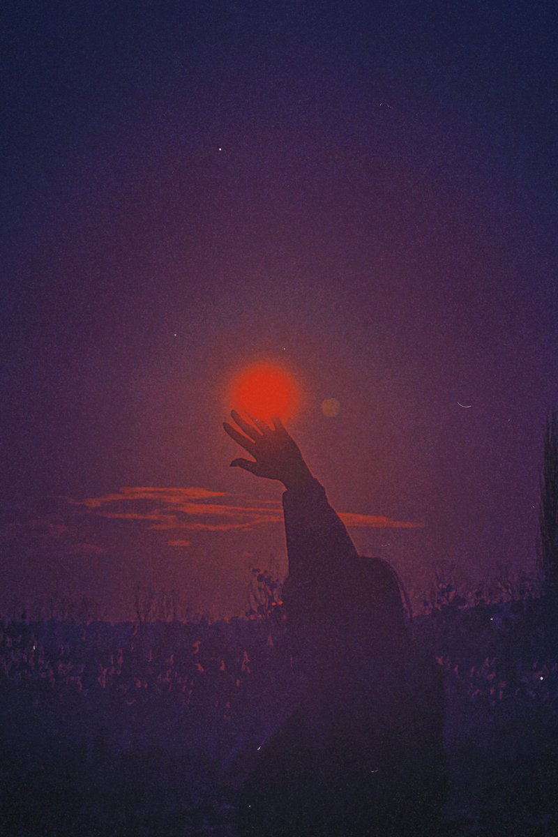 serminmin's tweet photo. the heart of the sun ☀︎ ⋆⁺✧˖°. https://t.co/7Hj4FMUAQv