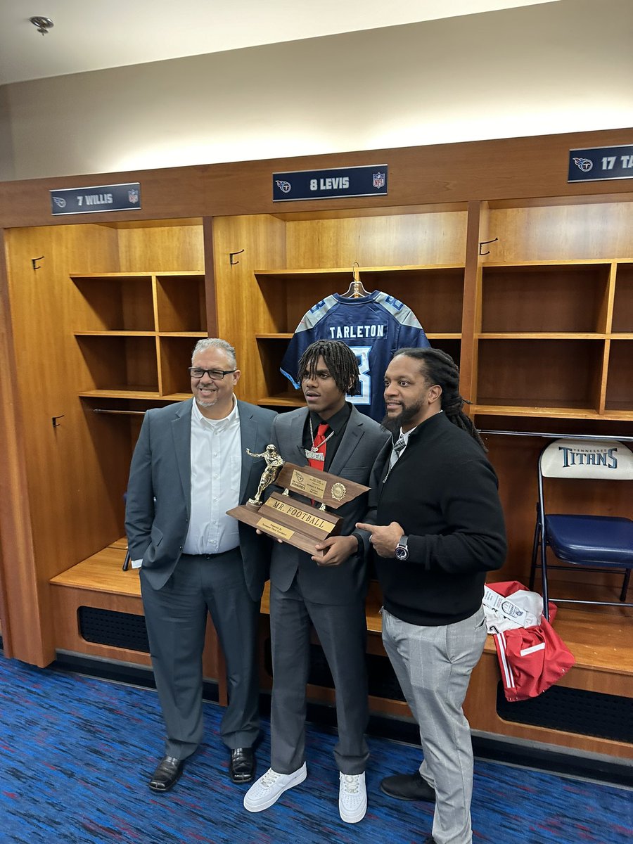 PearlCohnHS's tweet photo. We had two scholar athletes as finalists for Mr. Football! Experiencing this moment with @zeion_simpson &amp; @Keshawntarleto2 was a moment we all will remember! #WeArePearlCohn and excellences lives here! @MetroSchools @MiriamHarring14 @PearlCohnFB @marknorth16 https://t.co/jJ2ZhQXOgc