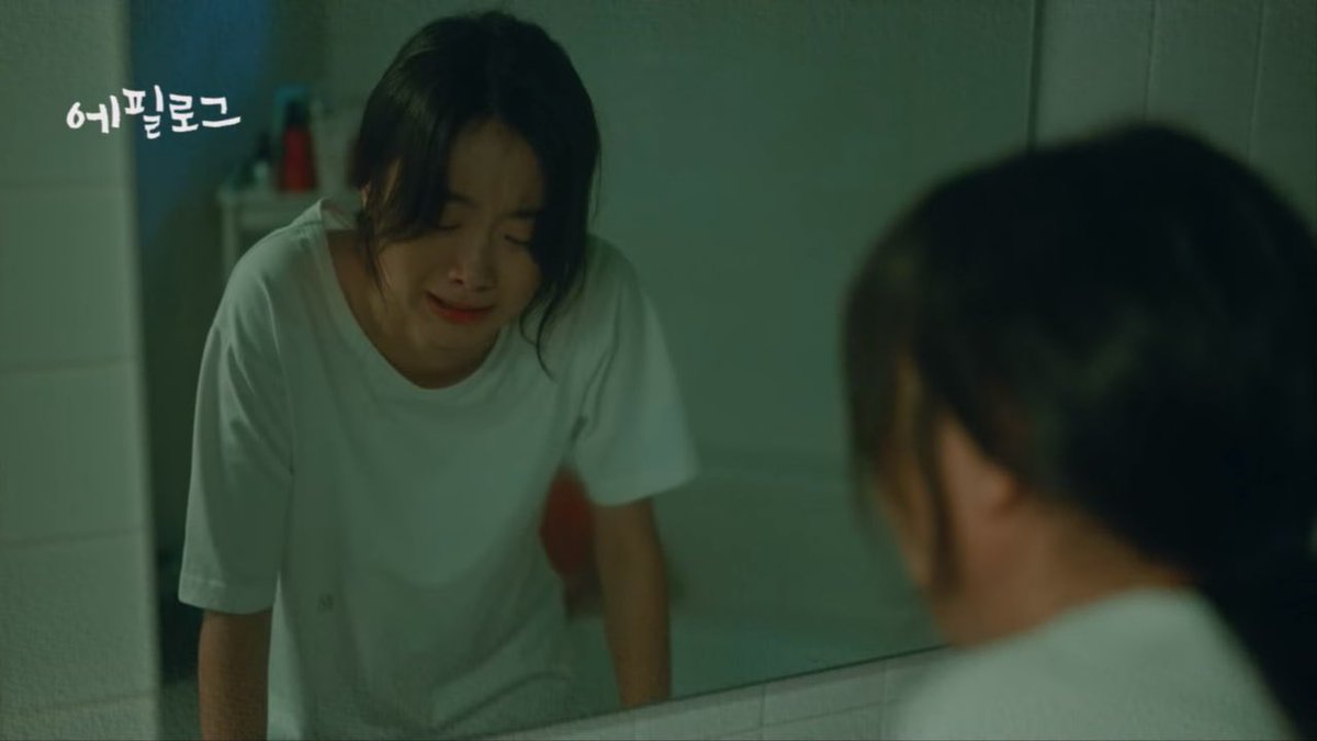 kdramadaisy's tweet image. me inside:                             me outside: