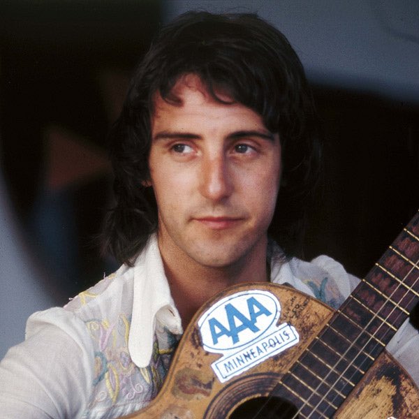 BeatlesEarth's tweet photo. Denny Laine, founding member of two iconic rock bands, The Moody Blues and Wings, had passed away at age 79. 

#RIPDennyLaine https://t.co/Ptnkg52Mag