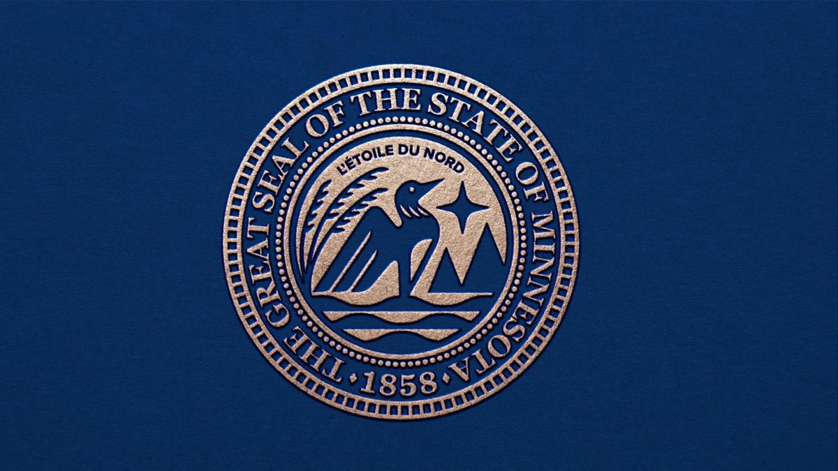 WCCO's tweet image. BREAKING: Minnesota's new state seal has been chosen — and it has a loon! cbsloc.al/3R7QlHo