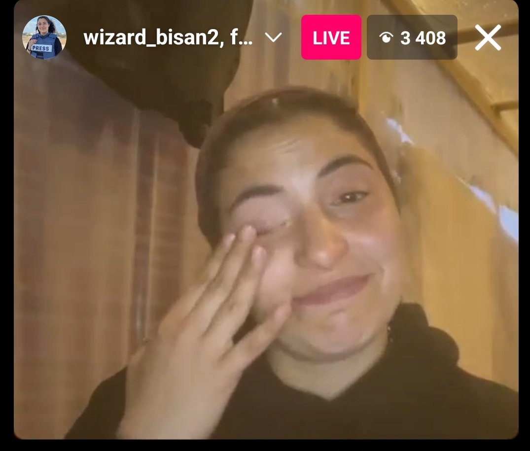 Mahdiyyaaaa's tweet image. You can just see the pain in her eyes. Bisan, you are in our hearts, and you are in our prayers.