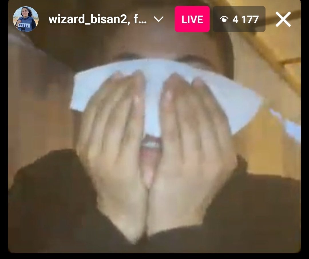 Mahdiyyaaaa's tweet image. You can just see the pain in her eyes. Bisan, you are in our hearts, and you are in our prayers.