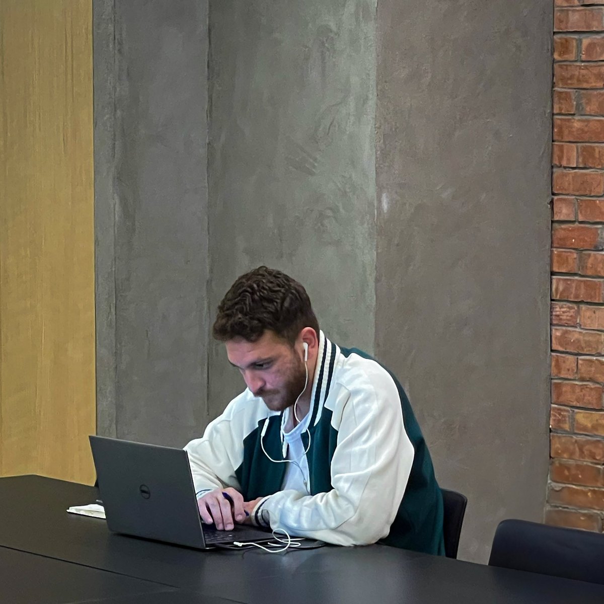 Kamelizer Spaces tweet media