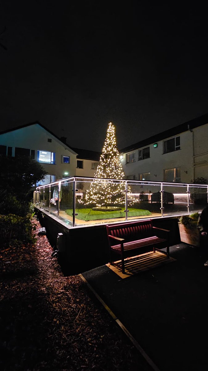 Towellhouse57's tweet photo. Christmas at Towell House 2023 https://t.co/hJ9p6dwbnW