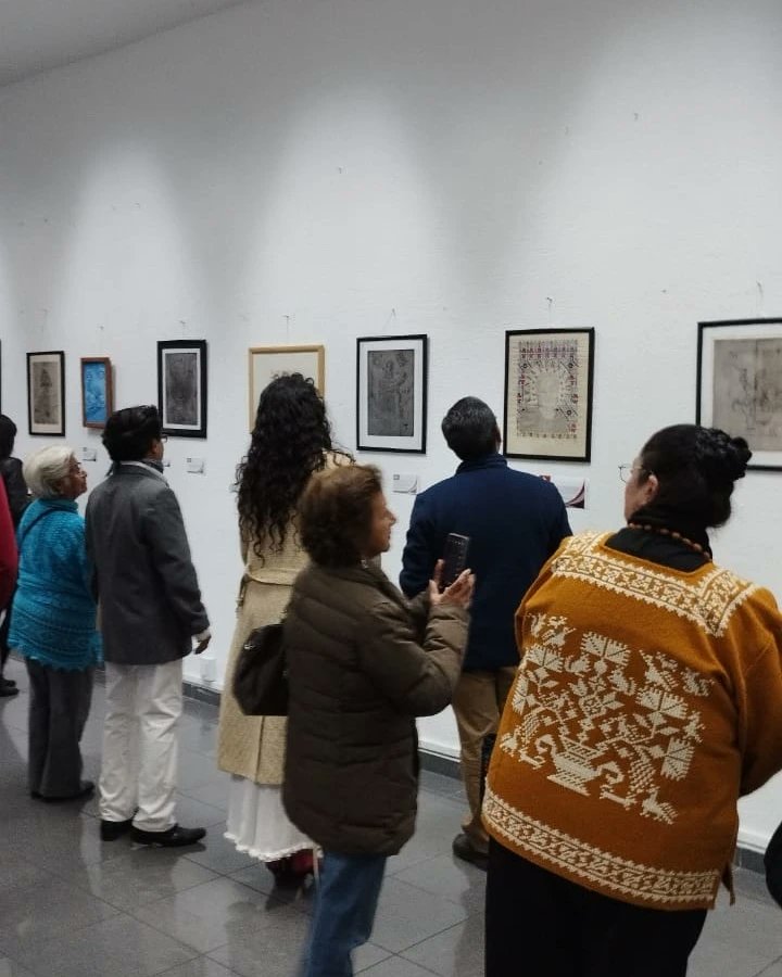 ParaKenia's tweet photo. 🖼️La Galería Francisco Goitia, ubicado en la alcaldía de Xochimilco, es la sede de la magnífica muestra colectiva "Villa y Zapata, Próceres: Héroes y Heroínas". 
👩‍🎨La artista Darlen presentó el huecograbado con bordado titulado "Kenia Hernández"
Visita la obra en Xochimilco
🧵1/2 https://t.co/jJbigB78c5