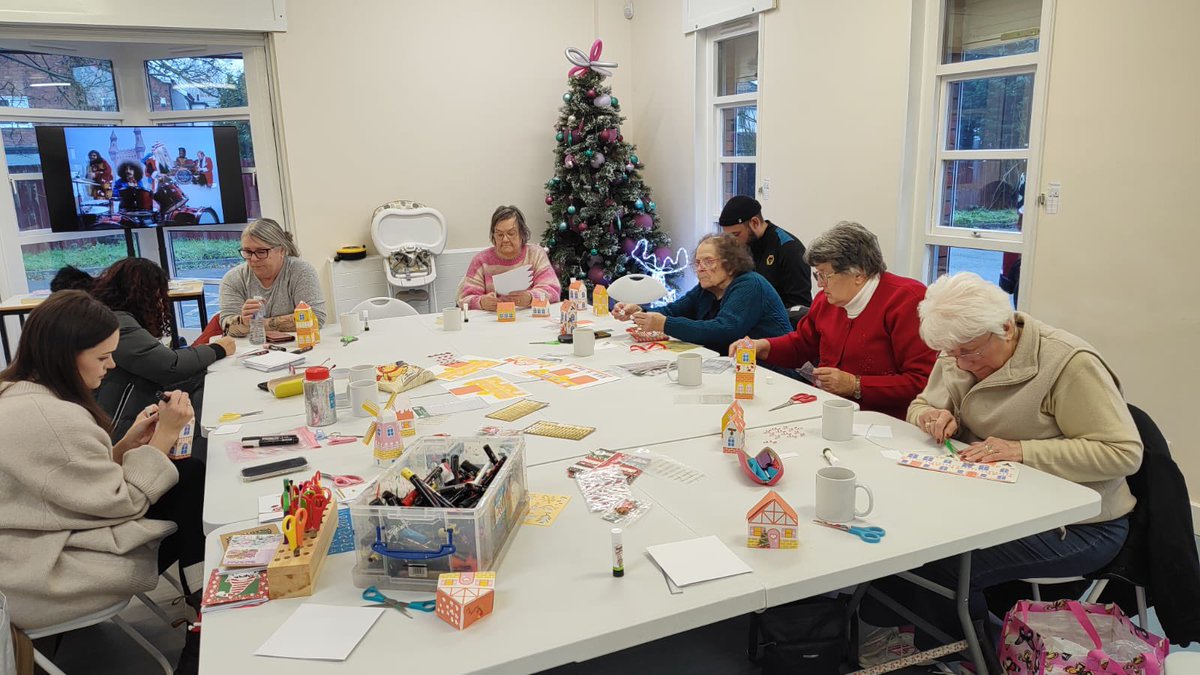 Fifth Avenue CC tweet media