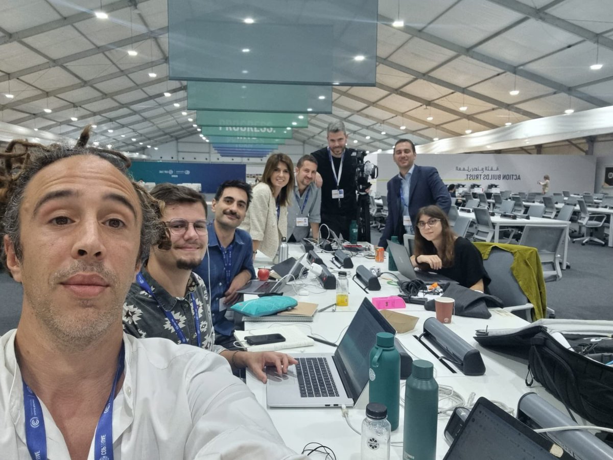 non so come andrà a finire con la decarbonizzazione. L’unica certezza è che ogni volta quando viene sera e la sala stampa si svuota rimaniamo solo noi italiani #Cop28Dubai #cop28