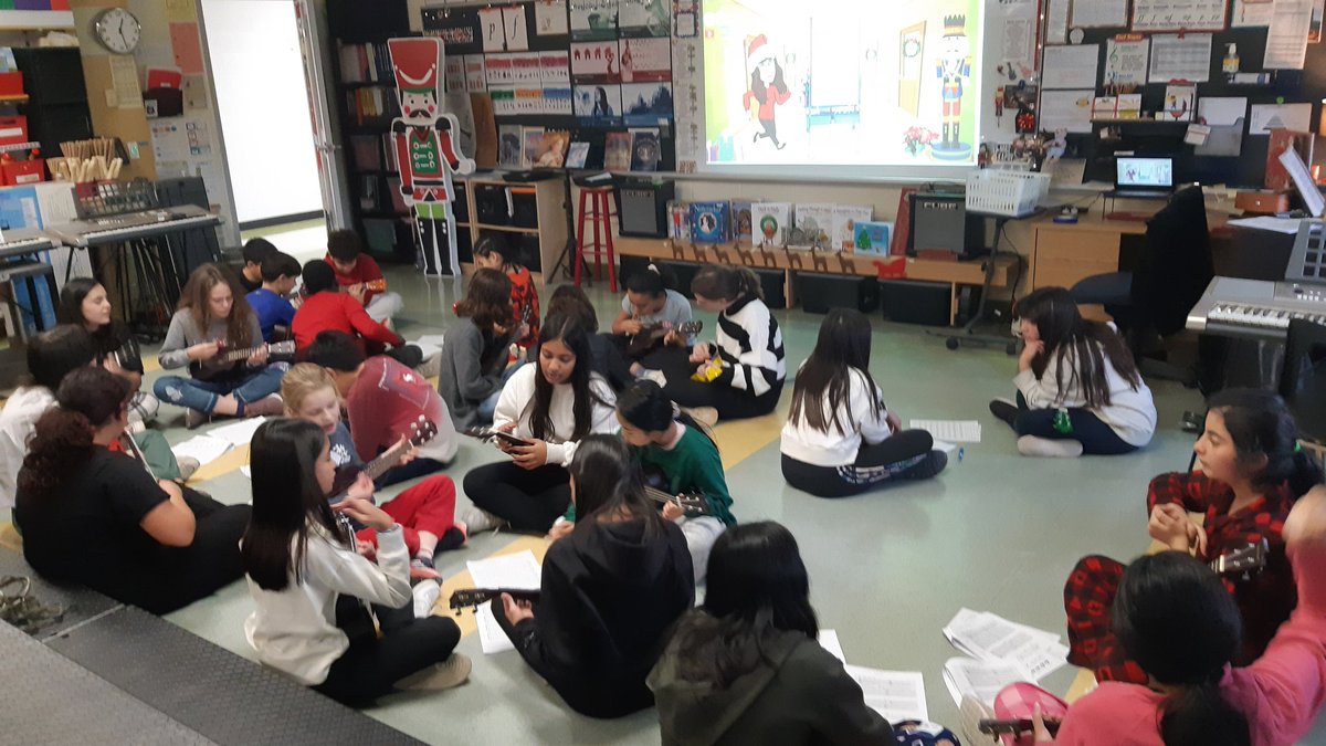 Ukulele Christmas jammin' today at lunch! <a href="/ValentineDPCDSB/">St Valentine School</a>