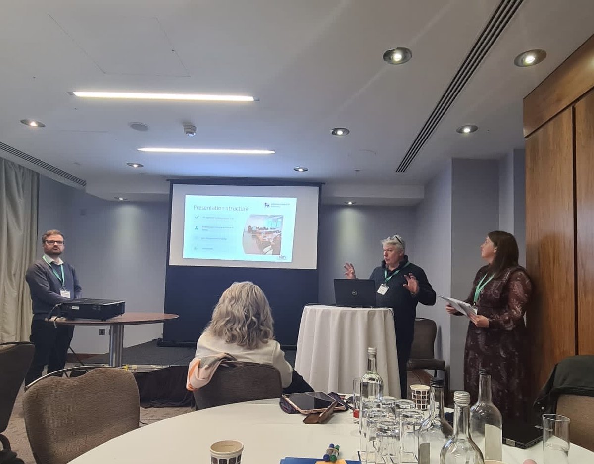 Laura maguire tweet media
