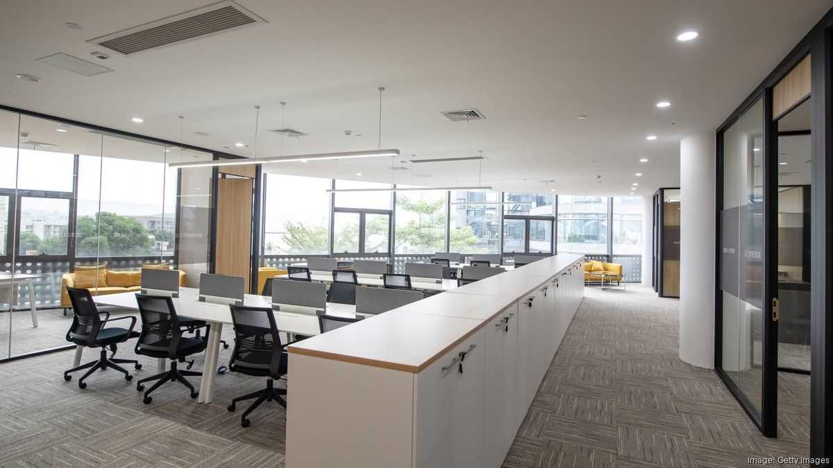 Colliers_AL's tweet image. The office market is staring down a tough 2024 as loans backing those properties come due and borrowers face issues at refinancing. An expected $47B is forecast to mature in the #office loan world, according to Moody's... buff.ly/416aKRD | via @bhambizjrnl #CREloans