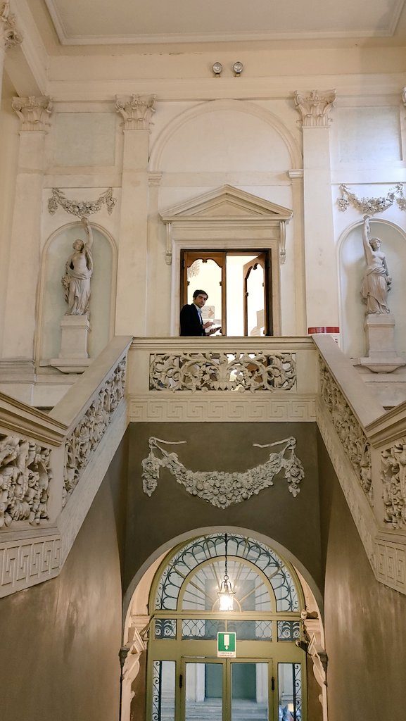 📸Scatti della giornata di discussione tesi a.a. 2022/23
del #masterPISIA 

👏🏻Complimenti a tutti i diplomati⤵️