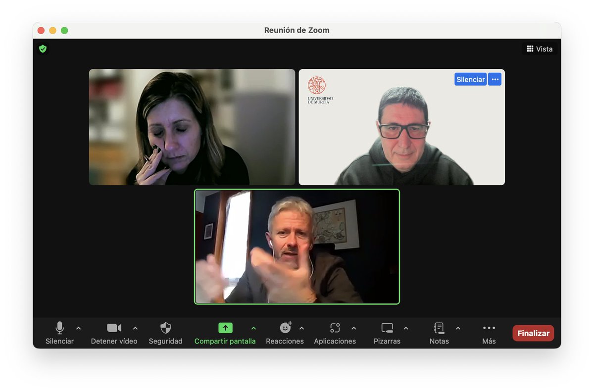 FOMatPlay's tweet image. Great meeting catching up with @HenryTTyne
@KatherineERuss1 @fomatplayIT
@perezparedes discussing interviewing and data collection for @FOMatPlay #research #discourse